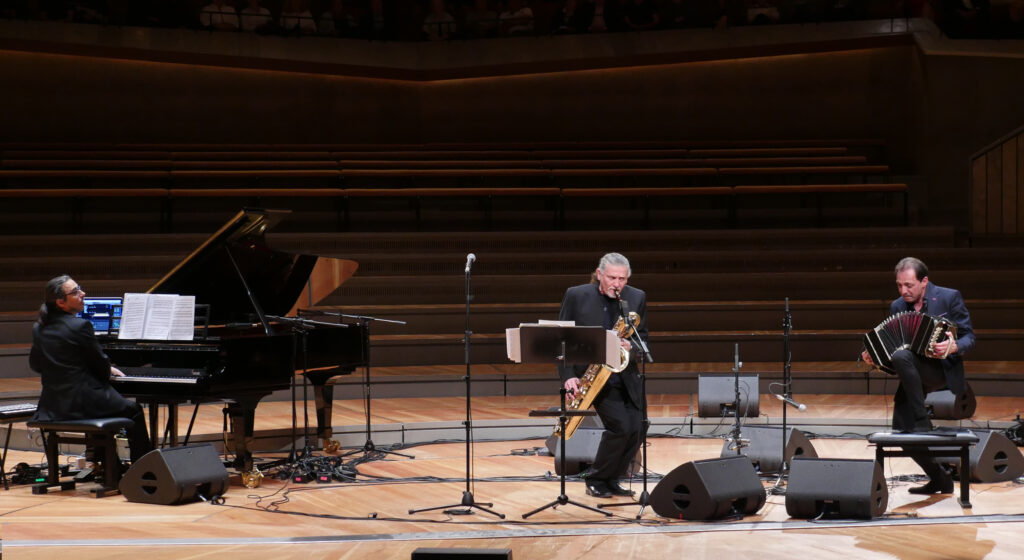 Photo (c) ACT / Katja Weber